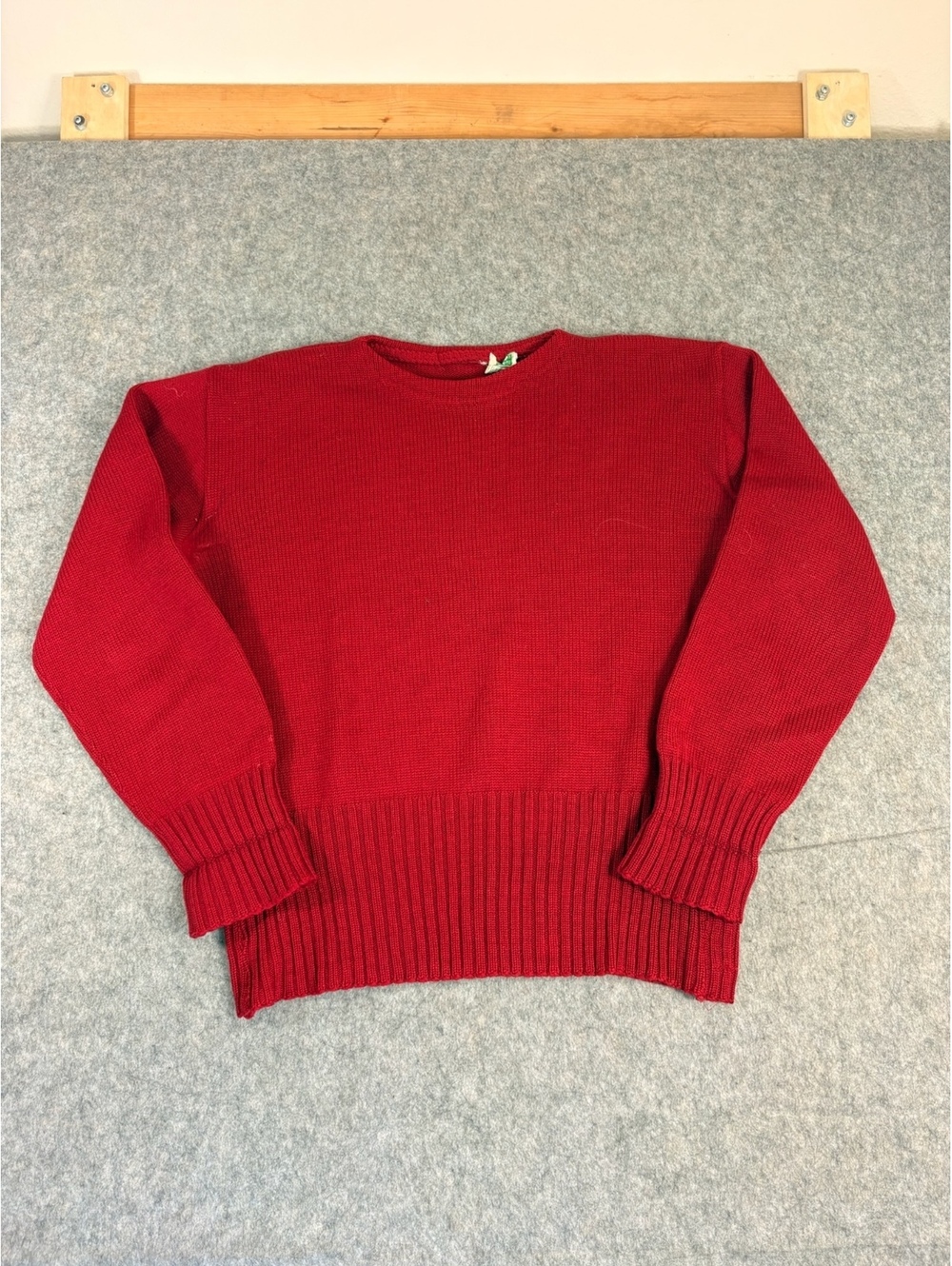 Vintage 50s Imperial red knit sweater Size Large